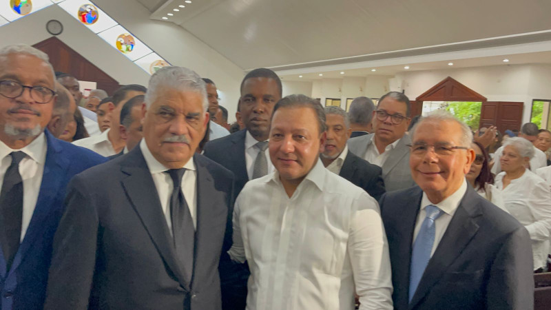 Danilo Medina junto a Abel Martínez y Miguel Vargas