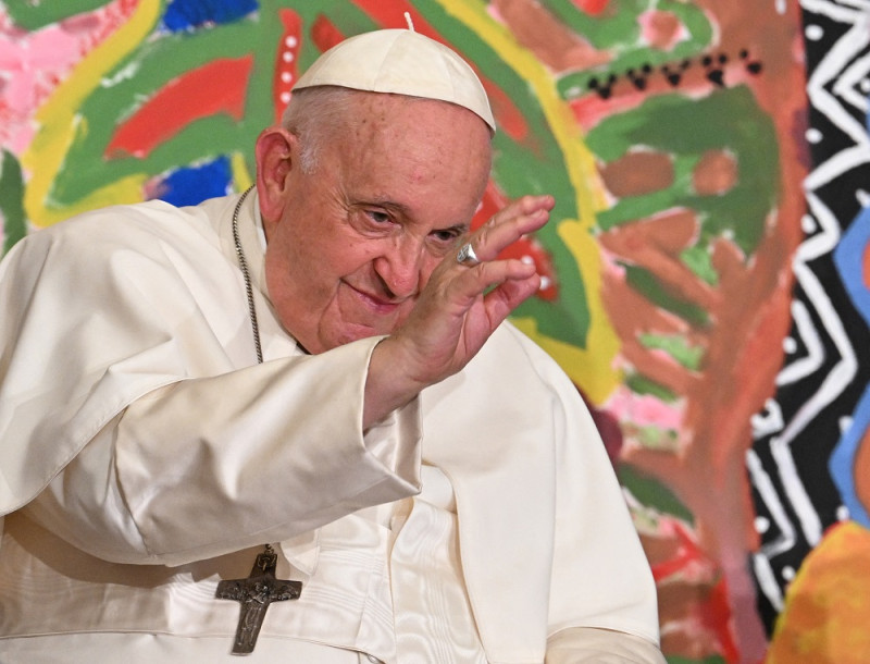 Papa Francisco retoma su agenda tras reposo por fiebre.