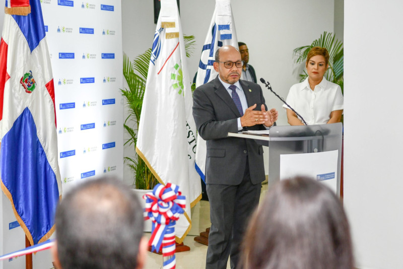 Luis Valdez, director de Impuestos Internos de República Dominicana.