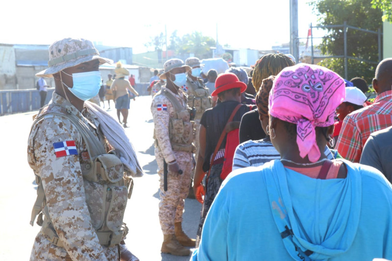 Autoridades mantienen estricta vigilancia en la frontera Ante alerta de cólera en Haití.