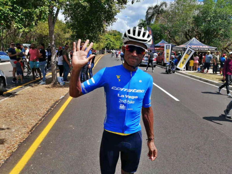 El vegano Ismael Sánchez, uno de los mejores pedalistas dominicanos de la historia.