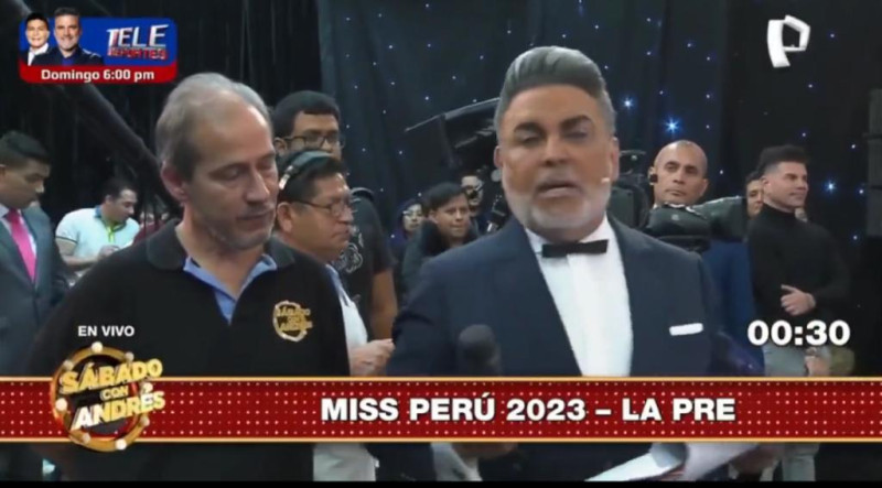 Ante la audiencia, Andrés Hurtado despidió al productor de su programa