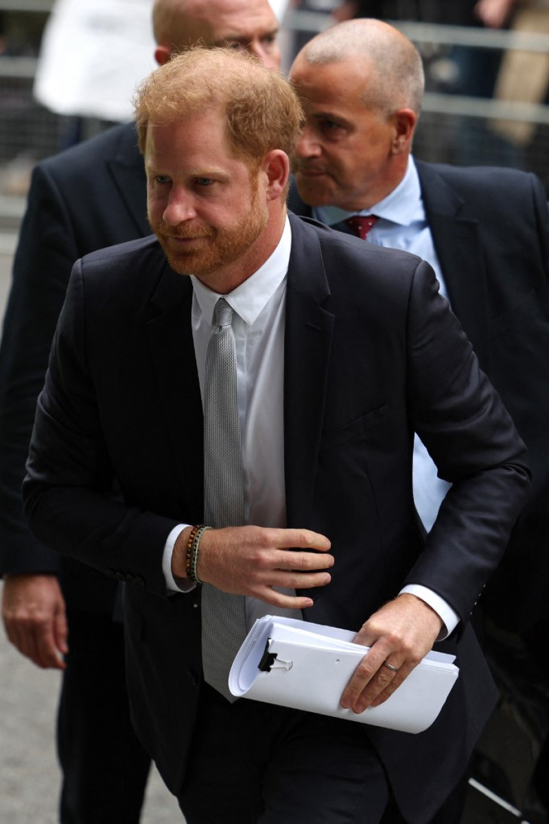 El príncipe Harry de Gran Bretaña, duque de Sussex, llega a los Tribunales Reales de Justicia, el Tribunal Superior de Gran Bretaña, en el centro de Londres el 7 de junio de 2023.