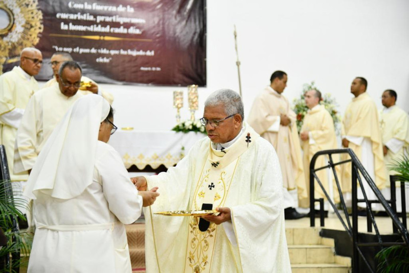 El arzobispo de Santo Domingo, Francisco Ozoria Acosta