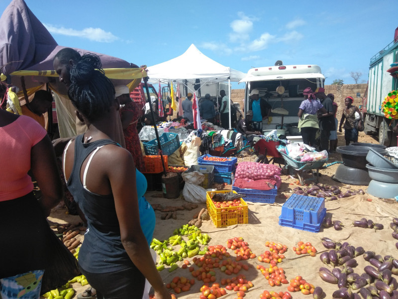 Mercado fronterizo de Pedernales