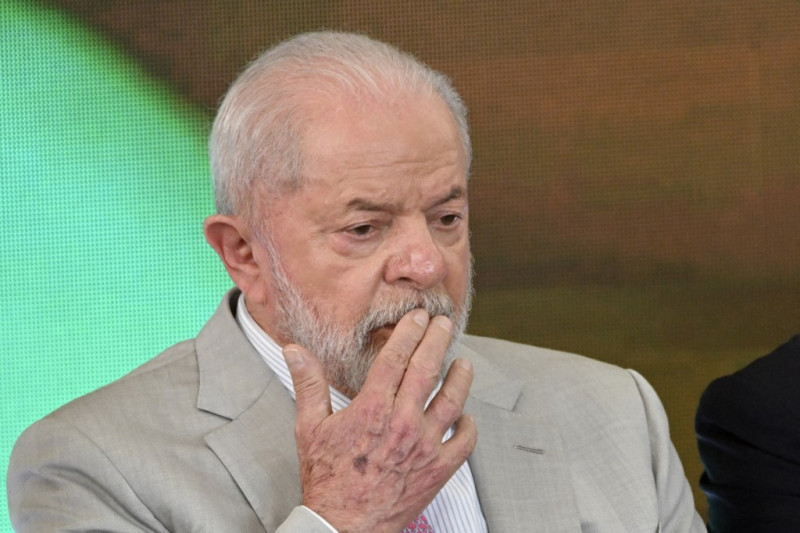 Presidente brasileño Lula Da Silva critica selección de fútbol de su país