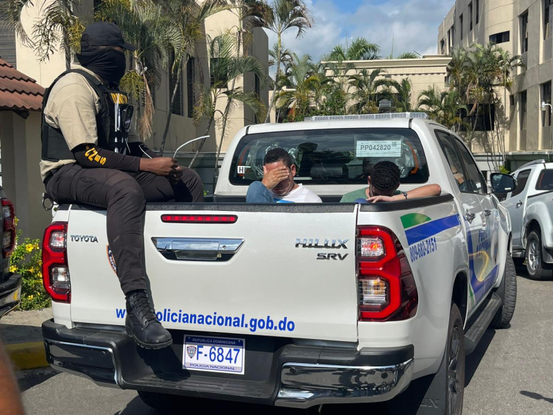 El martes más de 1,300 policías y 71 fiscales hicieron una decena de arrestos de supuestos vinculados con “La J”.