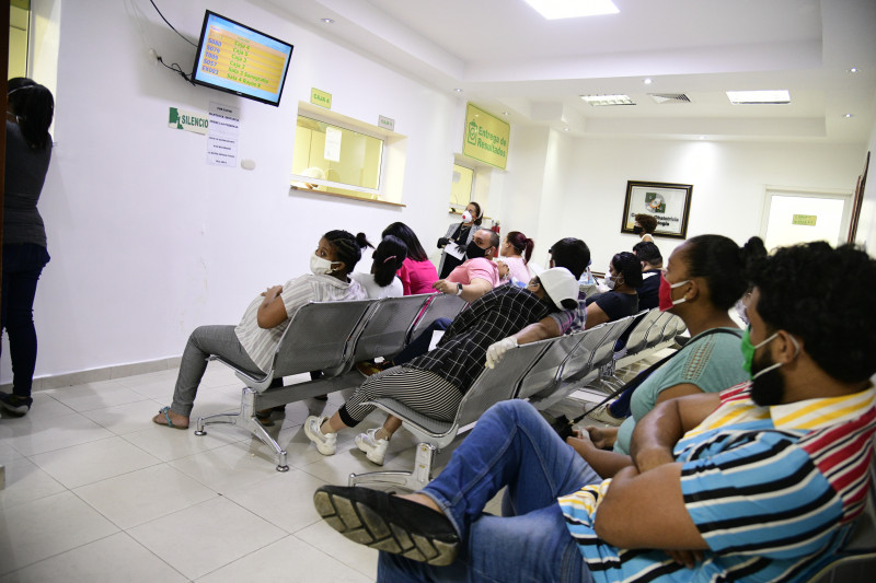 Algunos pacientes son atendidos en la consulta y regresan a sus casas, otros necesitan ser ingresados.