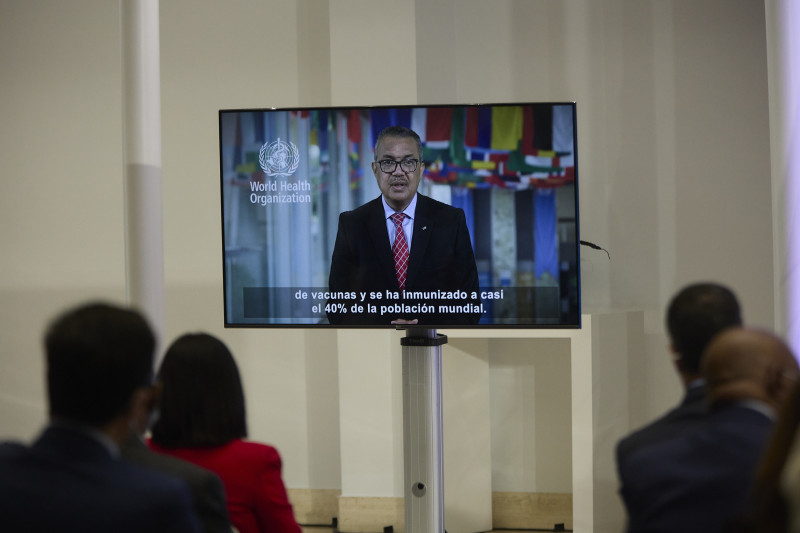 El director general de la OMS, Tedros Adhanom Ghebreyesus, en un vídeo durante el acto 'Vacunación solidaria: cumpliendo compromisos', en La Moncloa, a 22 de noviembre de 2021, en Madrid, (España).