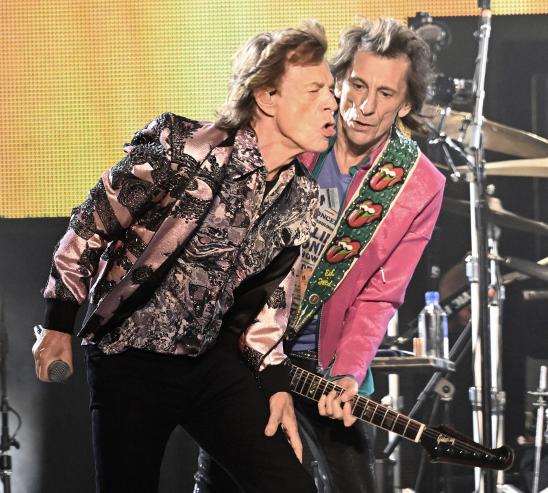 Los miembros de los Rolling Stone, Mick Jagger (izquierda) y Ronnie Wood pueden hablar de sus paternidades en edades avanzadas.