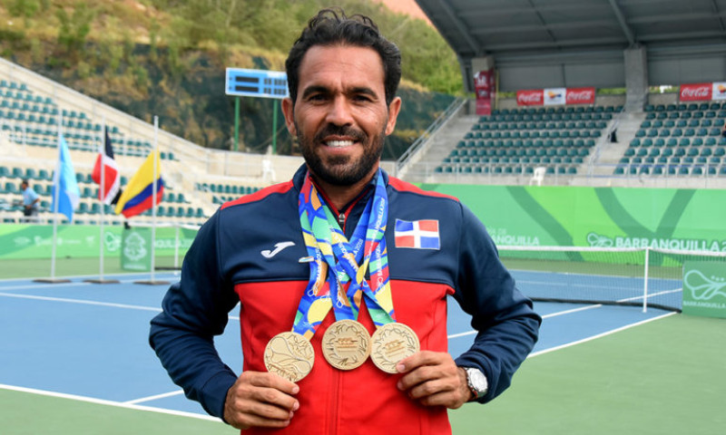 Víctor Estrella, se consolidaba como el mejor tenista de la región en estos Juegos.