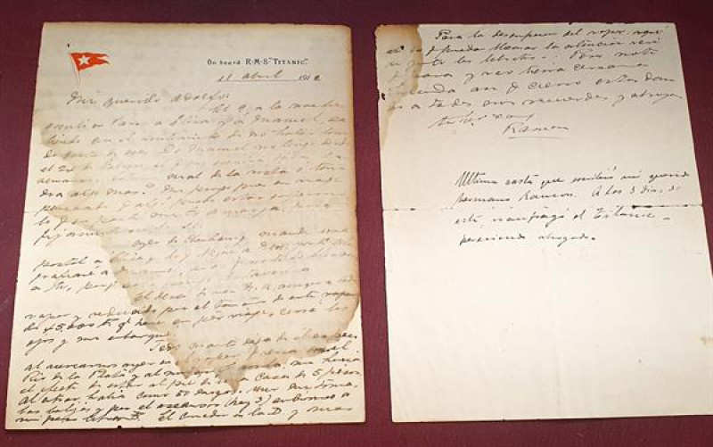 Fotografía de una carta escrita a bordo del Titanic que será subastada en Montevideo (Uruguay).