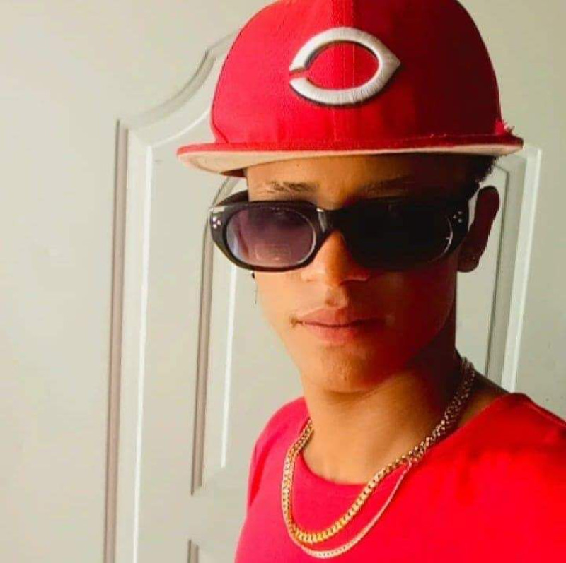 Familiares buscan a Carlos Manuel Rosario, alias “Carapilo o Chikito “, de 17 años de edad y José Armando, alias “Jorge Luis”, de 18 años.