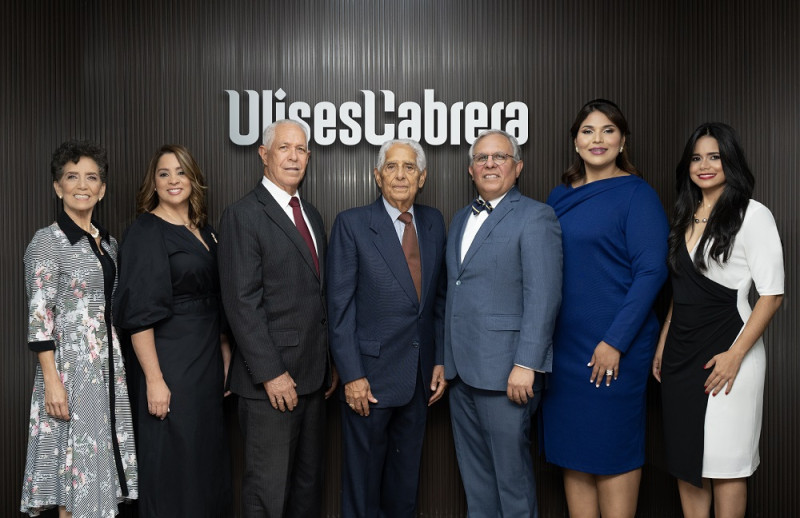 Representantes de Ulises Cabrera