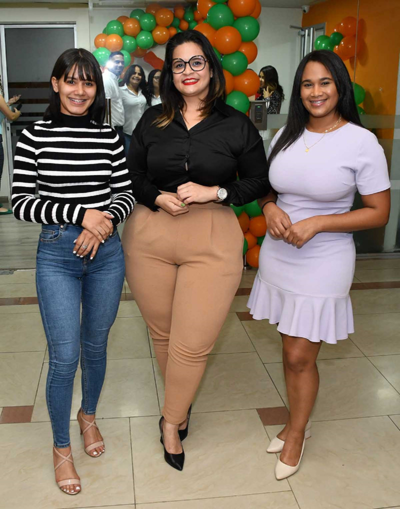 Debora Villar, Gabriela Tejada y Diomiry Ramírez.
