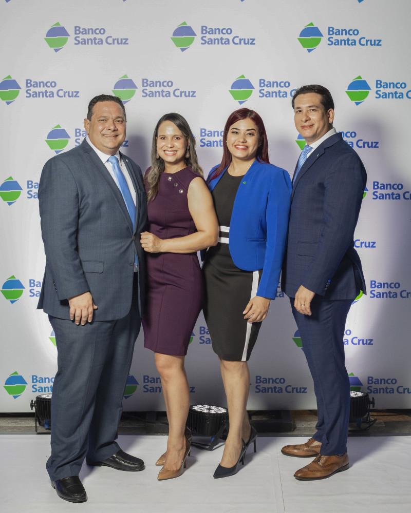 Juan de Dios, Bethania Morel, Robermi Conce y Wilfrido Aquino.