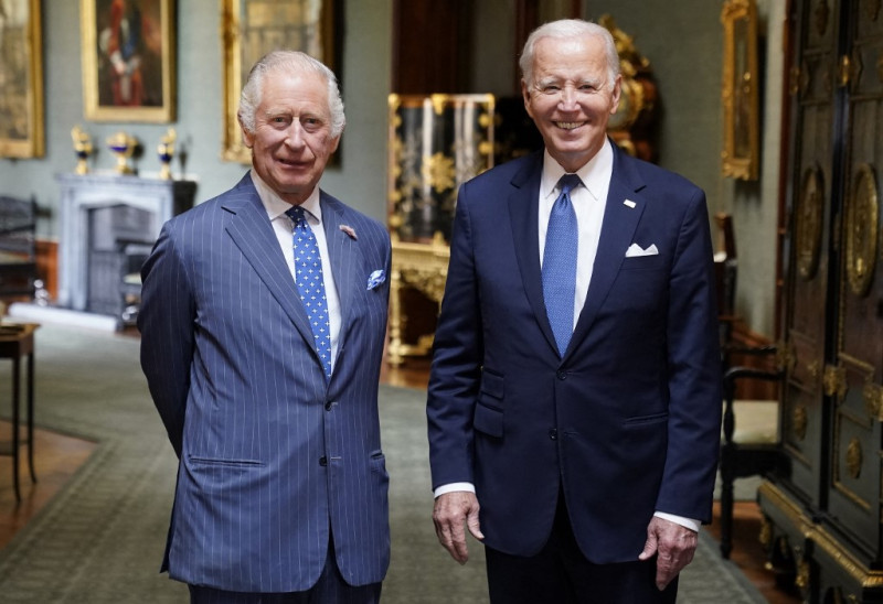 El rey Carlos III recibe al presidente estadounidense Joe Biden