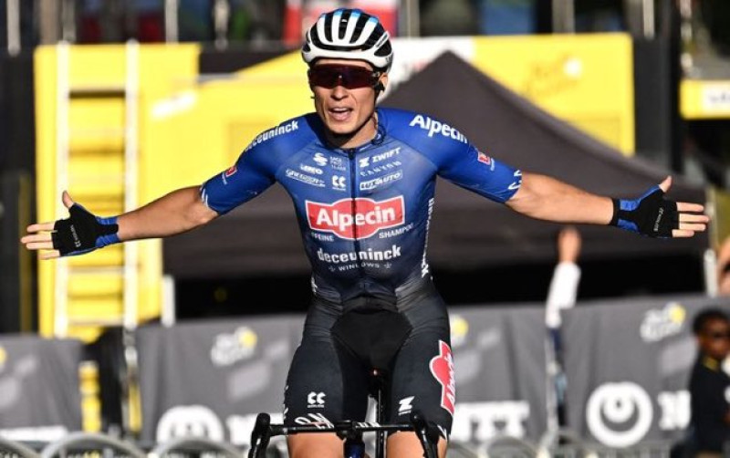 Jasper Philipsen logró su cuarto triunfo en la presente edición del Tour de Francia.
