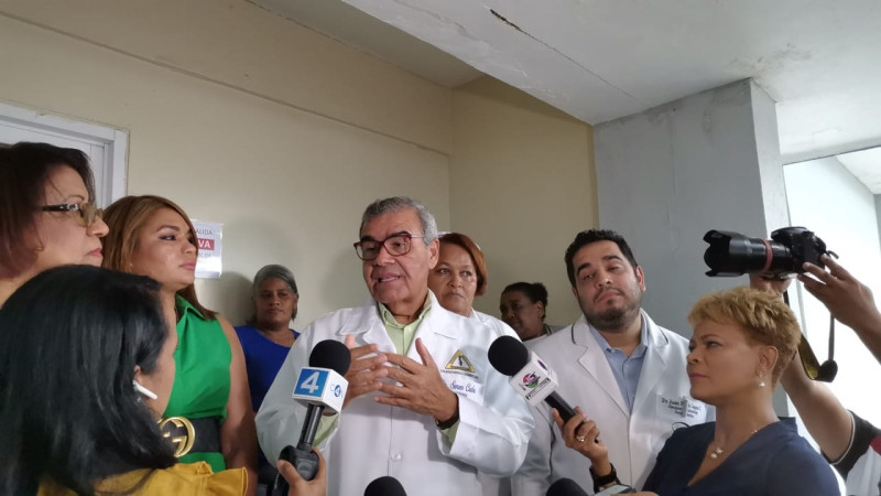 El presidente del Colegio Médico Dominicano (CMD), Rufino Senén Caba informó este lunes que el paro de labores que tenía el personal de salud del Hospital Francisco E. Mocoso Puello ha sido levantado.