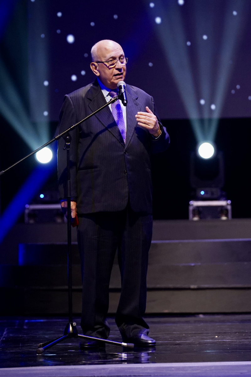 El comunicador George Rodríguez formó parte de la gala de entrega de los Premios Micrófono de Oro 2023.