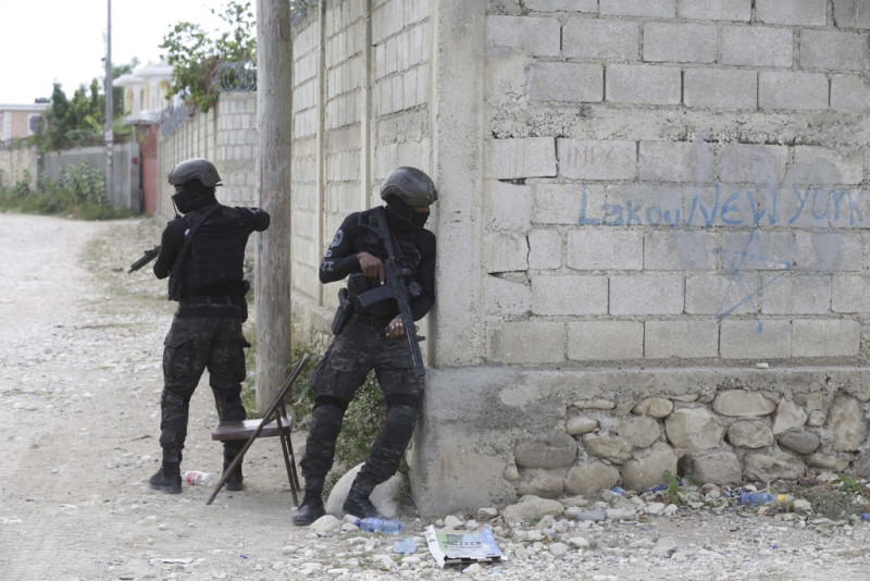 Patrulla de la Policía Nacional haitiana