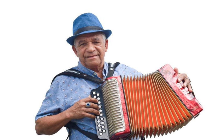 Cantante típico Español Núñez
