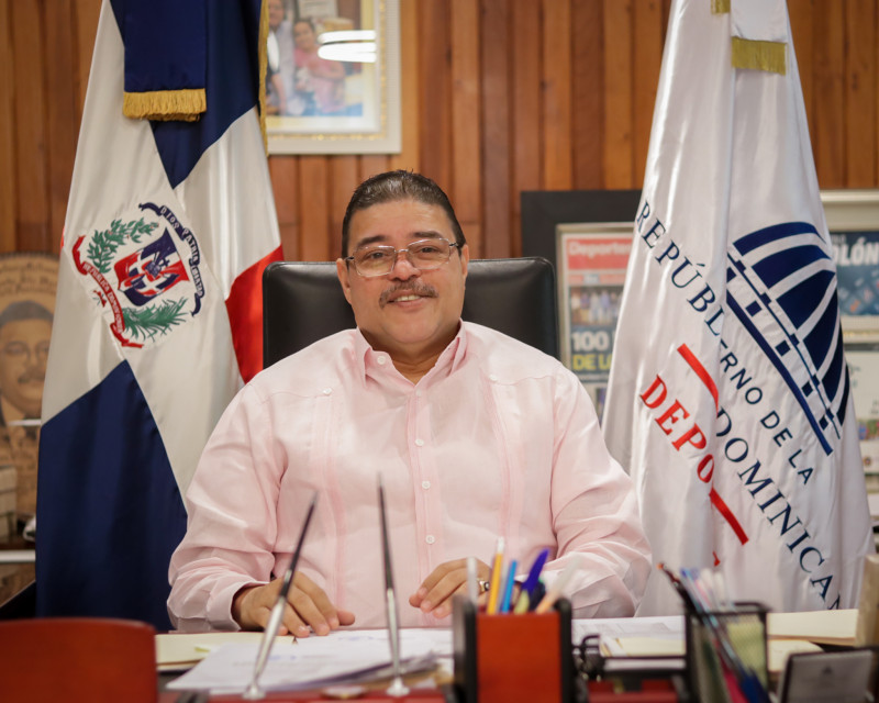 Francisco Camacho, ministro de Deportes y Recreación