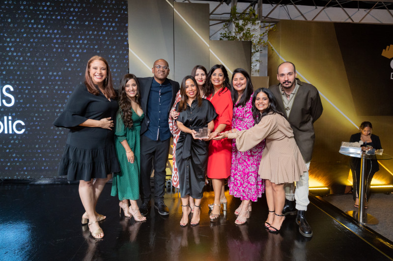 Equipo de la agencia TBWA Dominicana en los premios Effie