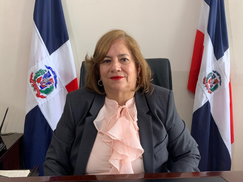 Marieta Díaz, directora regional de Educación en Santiago.