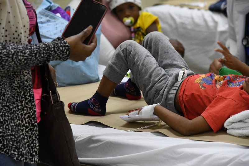 Los ingresados en el hospital infantil siguen en aumento por dengue.