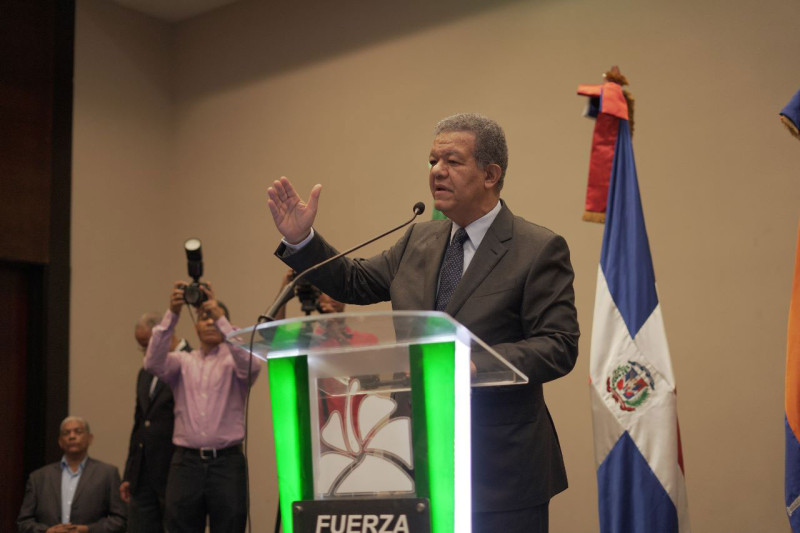 El expresidente de la República y presidente de la Fuerza del Pueblo, Leonel Fernández, señaló que el gobierno de PRM se justifica ante la situación que vive el país.