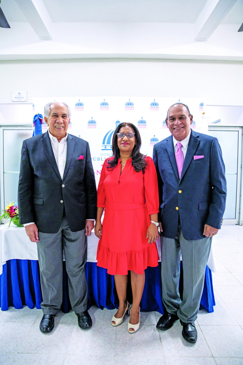 Jóse García Ramírez, Wanda Méndez y Miguel Franjul.