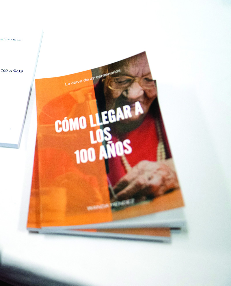 Portada del libro puesto en circulación en el salón María Cristina Camilo, en Conape.