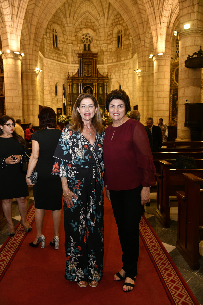 Nonora Elmúdesi y Angelita Elmúdesi.