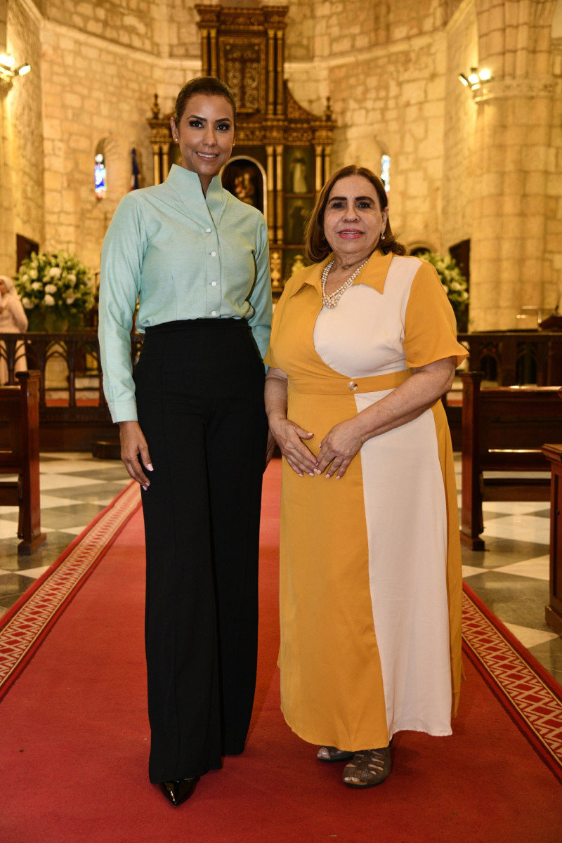 Selinée Méndez y Mirna Pimentel.