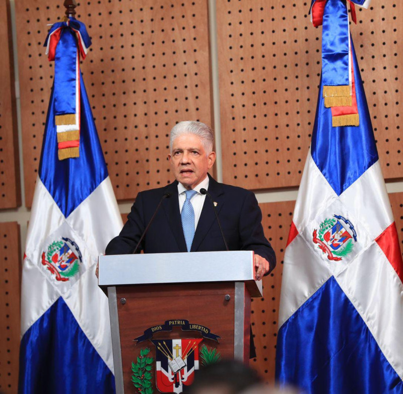 Eduardo Estrella, presidente del Senado.