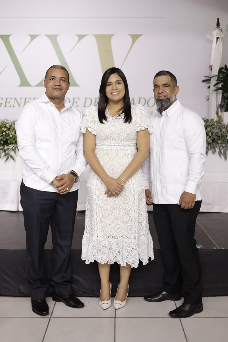 Alejandro Espinal, Skarly Flores y Julio Valerio.