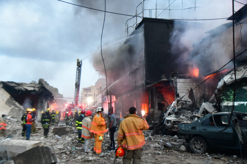 La explosión ocurrida ayer en la parte central de la ciudad de San Cristóbal dejó una larga estela de destrucción, provocando muertos y heridos, así como una gran congestión en hospitales.
