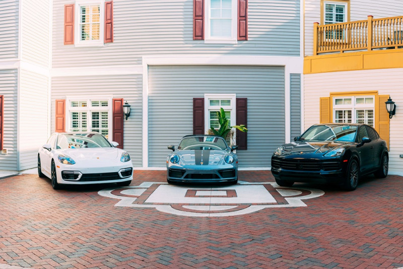 Modelos Porsche Macan, 911 y Cayenne.