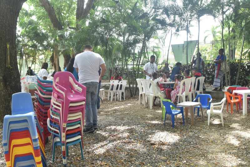 Este domingo realizaron una actividad de salud mental para niños de la zona de desastre en San Cristóbal.