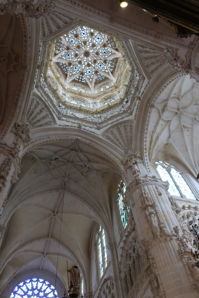 Cimborrio interior de la Catedral de Santa María de Burgos. Es una de las cúpulas más bellas del Renacimiento español.