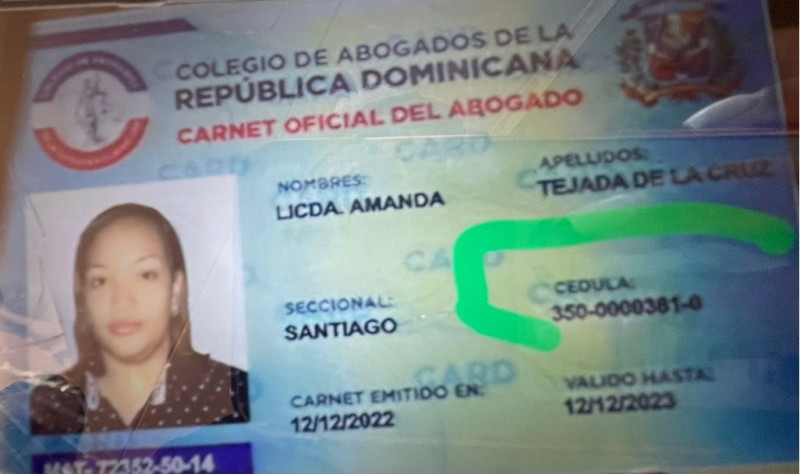 Carnet "oficial" de abogado de Amanda Tejada