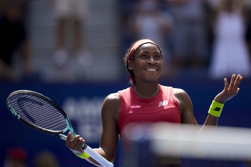 Coco Gauff reacciona tras derrotar a Jelena Ostapenko en los cuartos de final del US Open, en Nueva York.