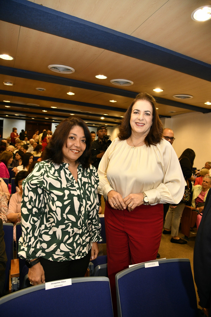 Alicia maría Alvarez y Saraida de Marchena.