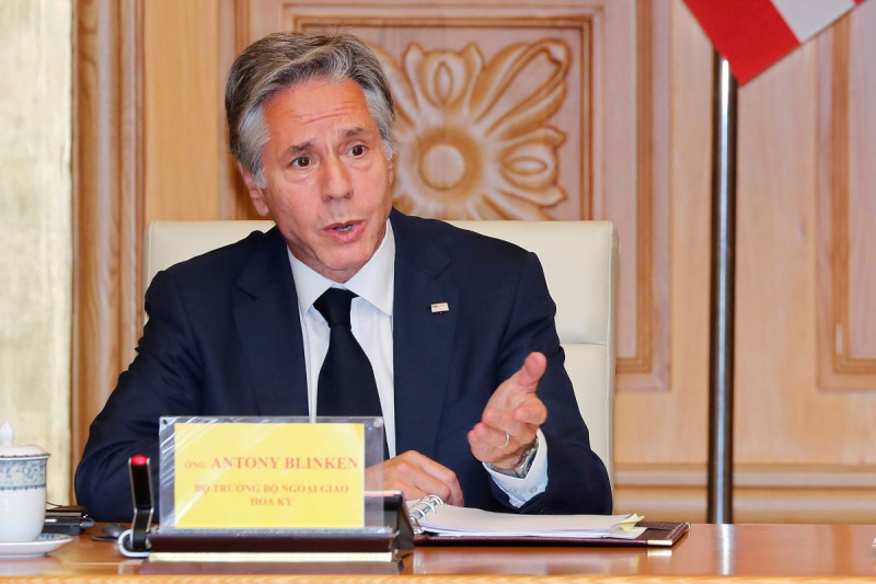 El secretario de Estado de EE.UU., Antony Blinken, durante una reunión ayer en Hanoi.