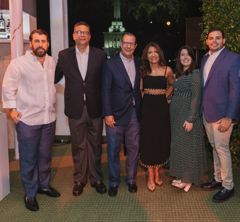 José Armando Bermúdez (hijo), Bolívar Tejada, José Armando Bermúdez, Mima de Bermúdez, Olga Lucía Bermúdez, Fernando Tejada y Rafael de Marchena.