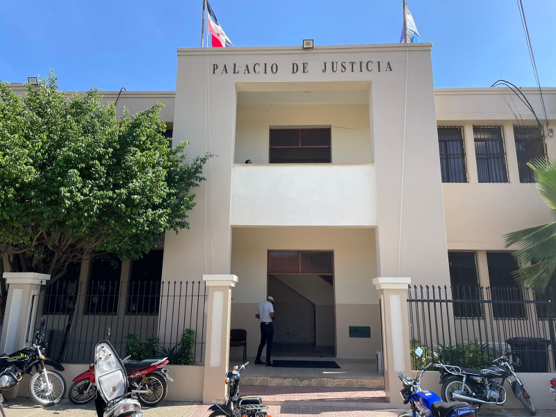 El Palacio de Justicia de Dajabón donde se ventilan casos que involucran a haitianos.