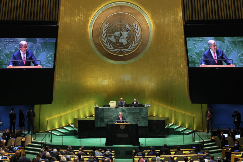 El secretario general de la ONU, Antonio Guterres, habla durante la Asamblea General de las Naciones Unidas (AGNU) en la sede de las Naciones Unidas el 19 de septiembre de 2023 en la ciudad de Nueva York. Jefes de Estado y de Gobierno de al menos 145 países se reúnen para la 78ª sesión de la Asamblea General de las Naciones Unidas en medio de la guerra en curso en Ucrania y desastres naturales como terremotos, inundaciones e incendios en todo el mundo.
