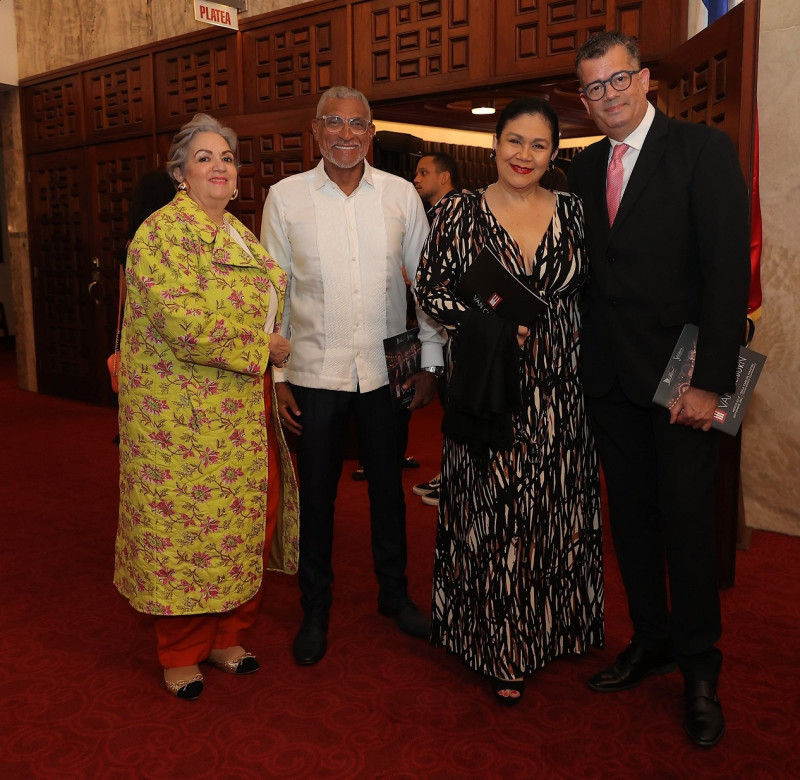 Carmen Rita Malagón, Fidel López, Maridalia Hernández y Roger Zayas.