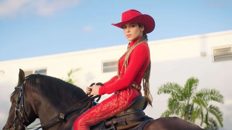 Shakira y Fuerza Regida estrenaron "El Jefe"